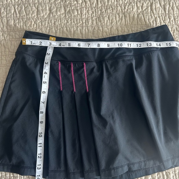 Athleta Women's Second Wind Pleated Skort Black Pink Tennis Zipper Pocket M - Picture 10 of 10